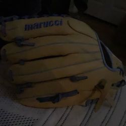 Marucci Baseball Glove