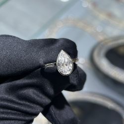Custom Engagement Rings – Designed Just for You | Lab Diamonds, 10-18k Gold Available, Hand-Set