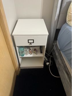White nightstand/bed side table and storage organizer