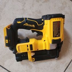 DEWALT
ATOMIC 20V MAX Lithium Ion Cordless 23 Gauge Pin Nailer Tool Only Solo Se Provo 