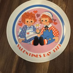 Vintage Raggedy And And Andy Valentine’s Day Decorative Plate