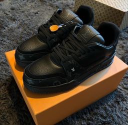LV Trainer Tripple Black