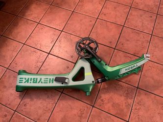 Heybike tyson frame  with crank set and shock
