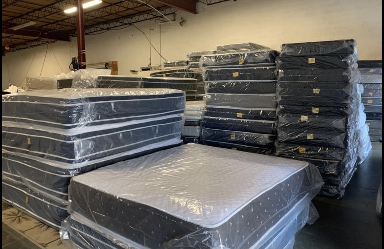 ‼️ BRAND NEW & CHEAP Mattress SALE!! Quilted For $170  Pillow Tops For $199‼️