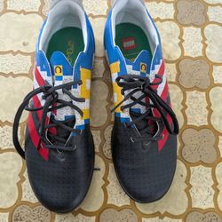 Adidas Child / Women Soccer Turf Shoes Size 5.5 US/ 38 Euro