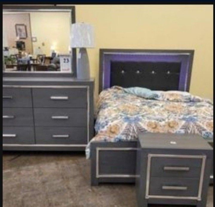 Lodanna Gray 4 Pieces Bedroom Set,All Products : American Fashion Style Bags On Sale
