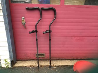 Melennial “IN MOTION” Crutches