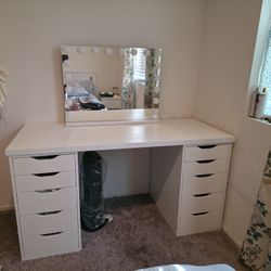 Makeup Vanity With LED Mirror 