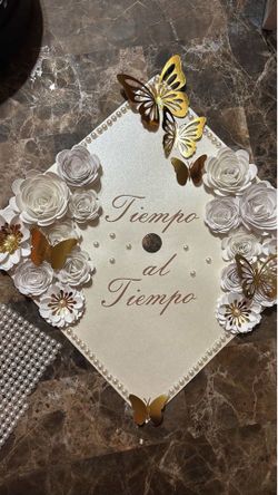 Custom Graduation Cap Topper