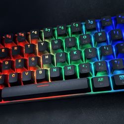 Mechanical RGB Gaming Keyboard - Hotswappable Red Switches