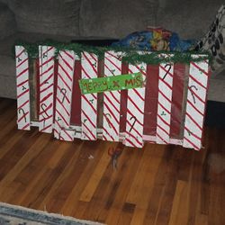 Candy Cane Pallet