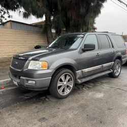 2004 Ford Expedition
