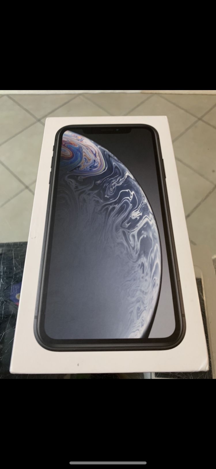 iPhone XR 64gb simple mobile used