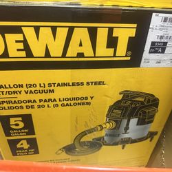Dewalt Stainless Steel Wet/ Dry Vacuum 