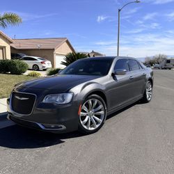 2019 Chrysler 300