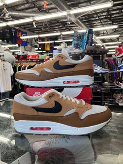 Nike Air Max 1 Essential British Tan Light Bone
