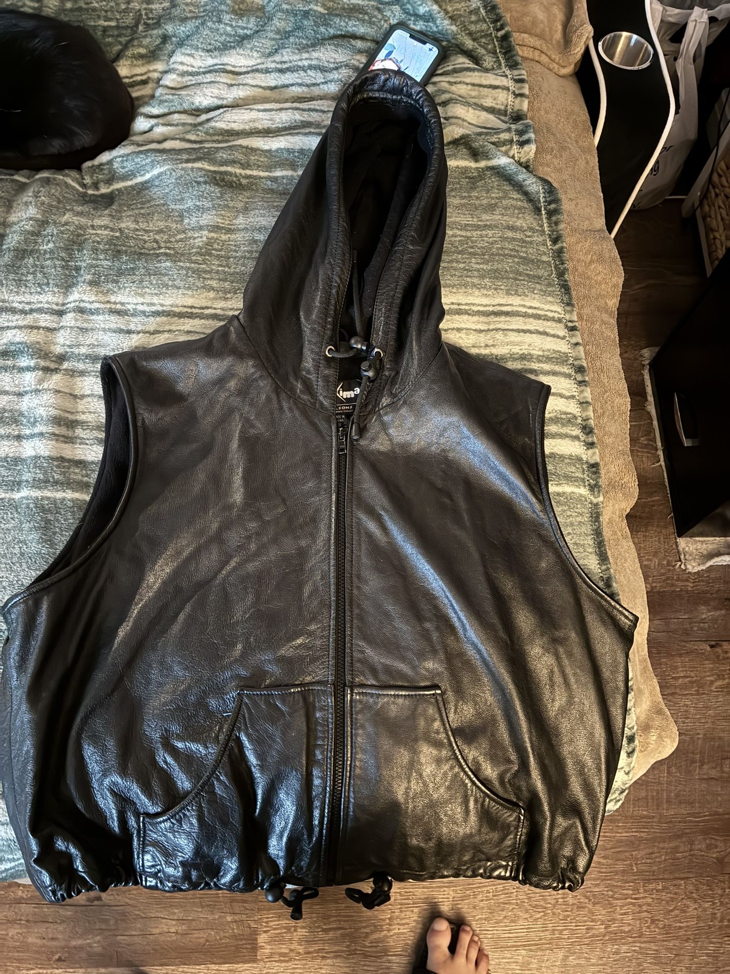 Vintage Wilson’s Leather Sleeveless Zip Up Hoodie For Women.