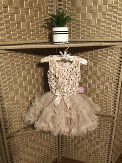 Girl’s Dress Size 2-3