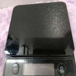 TAYLOR BLACK GLASS 11 LBS KITCHEN SCALE 