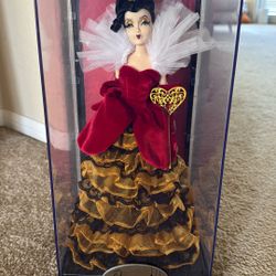 Queen Of Hearts Limited Edition Disney Doll