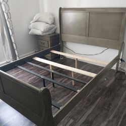 Full Bed And Furniture