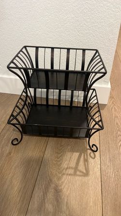 Black Wrought Iron 2-Tier Magazine Rack