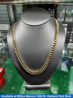 Cuban Link Chain - Yellow Gold 10k (.417) 17.8 grams 20 inch