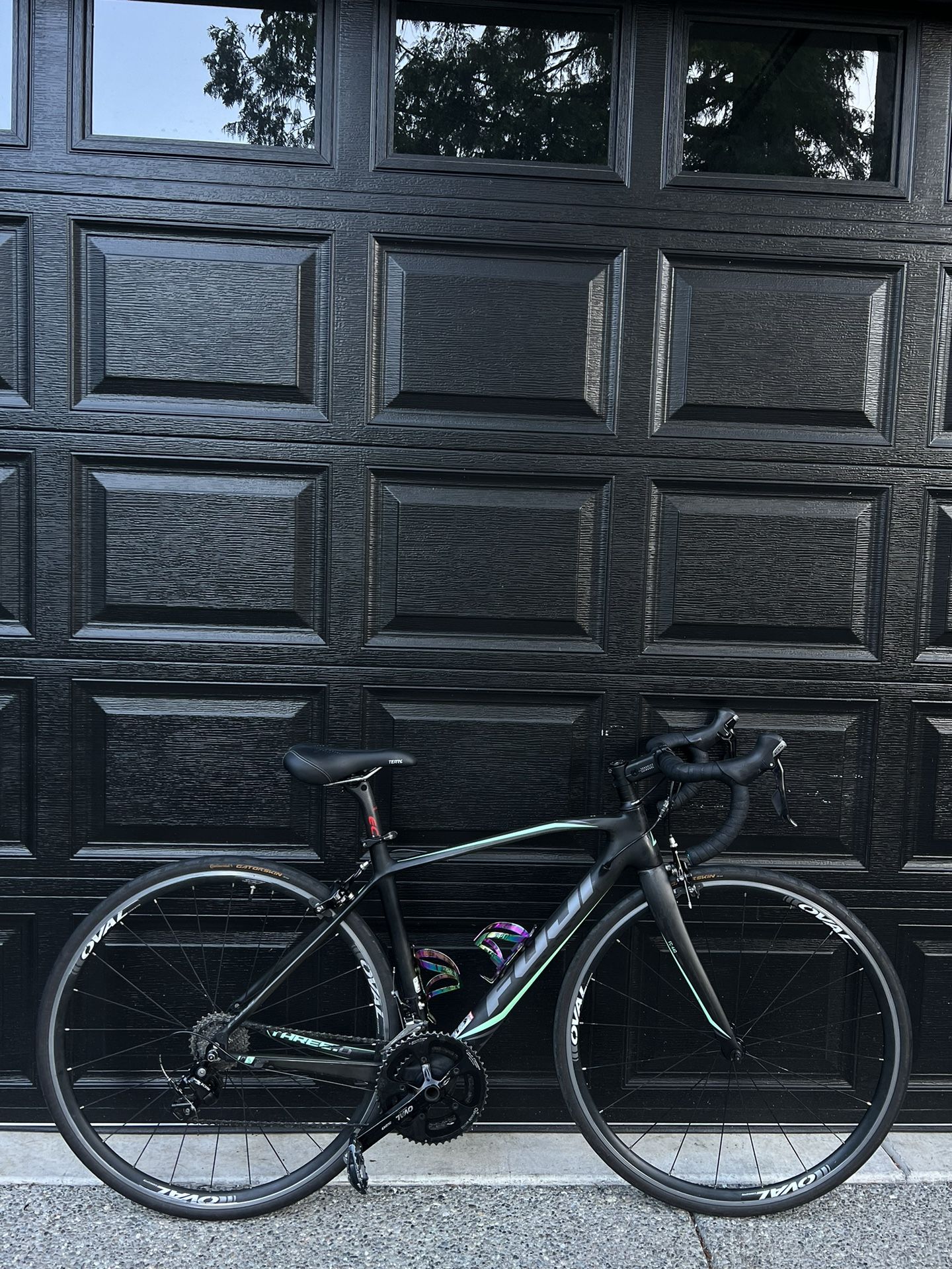 Fuji Supreme LE Three.0 Full Carbon Road Bike