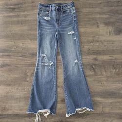 American Eagle Crop Flare Jean Super High Rise Distressed Ripped Size 2 Regular