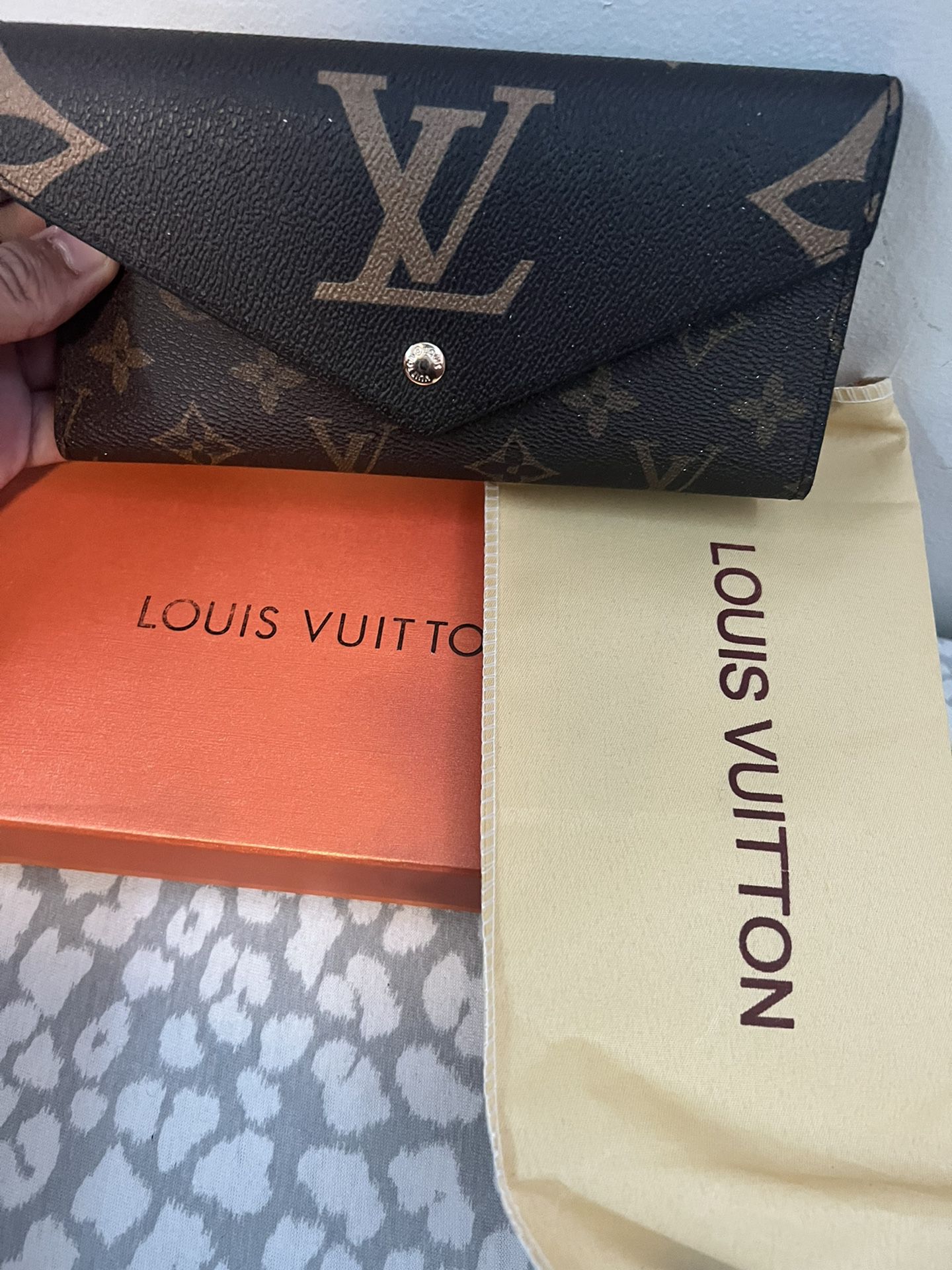 Brown Louis Vuitton Female Wallet 
