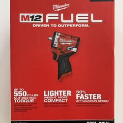 Milwaukee M12 3/8 Stubby Impact Wrench