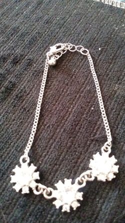 Flower Rhinestone Bracelet