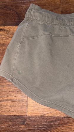 Lululemon size 12