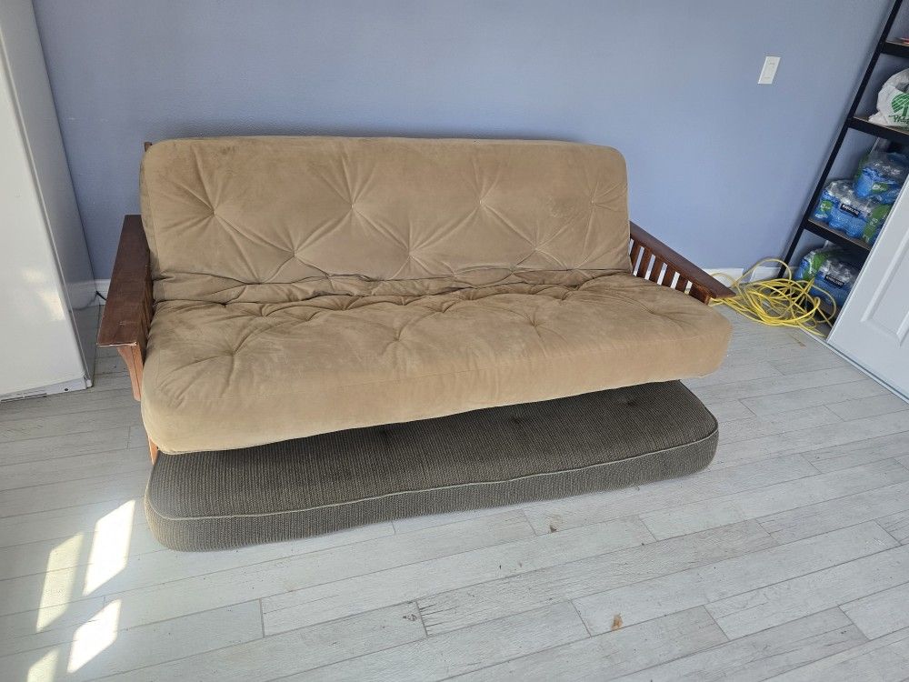 Futon-full sized