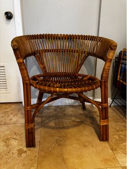 Rattan accent chair