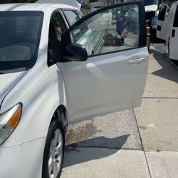 2012 Toyota Sienna