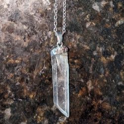 Clear Crystal Necklace 💎