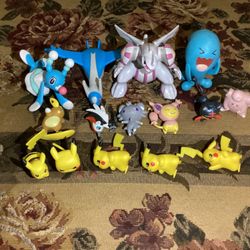 15 Pokemon Toys lot from WCT Tomy and Mcdonalds pikachu,palkia,and more