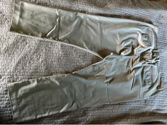 Old Navy pants slim fit non iron flex