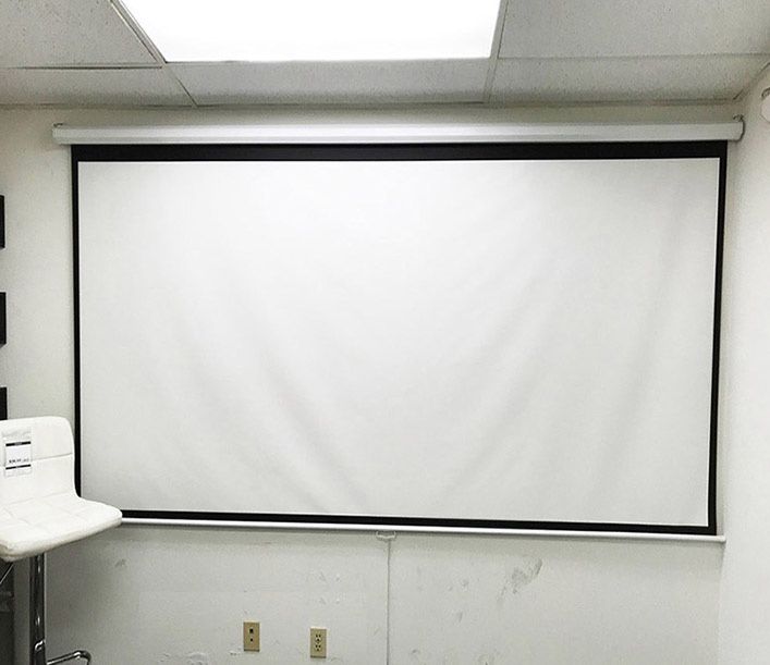 (Brand New) $60 Manual 100” 16:9 Projector Screen Manual Pull Down Matte White 87x49” 