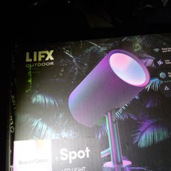 Lifx Spotlight