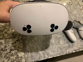 Meta Quest 3 VR Headset with Controllers