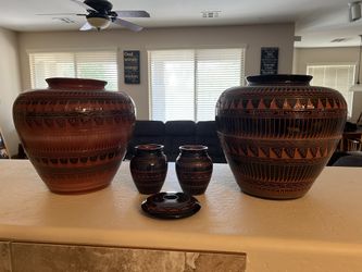 Navajo Handcrafted Pottery (Set Of 5)