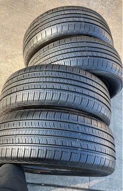 185 55 r15 KUMHO I'm selling this set of tires with 80% life left on all 4