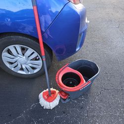 SPIN MOP O-CEDAR WITH 2 BUCKETS !!