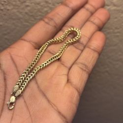 10k Cuban Link Bracelet 