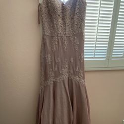 Party Dress For Sale / Vestido De Fiesta Elegante En Venta