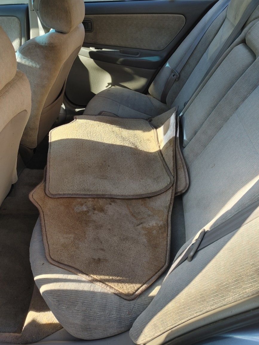 2000 Nissan Altima