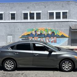 Nissan Altima S