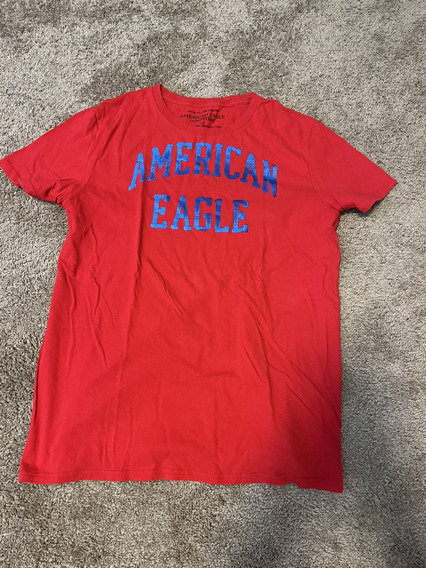American Eagle Tshirt Size L